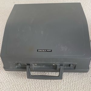 Eaton Viking electric portable typewriter in case .